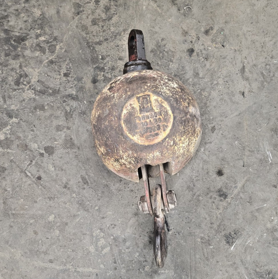 JOHNSON YELLOW/RUST OVERHAUL CRANE BALL, 100LBS, 8.5 TON