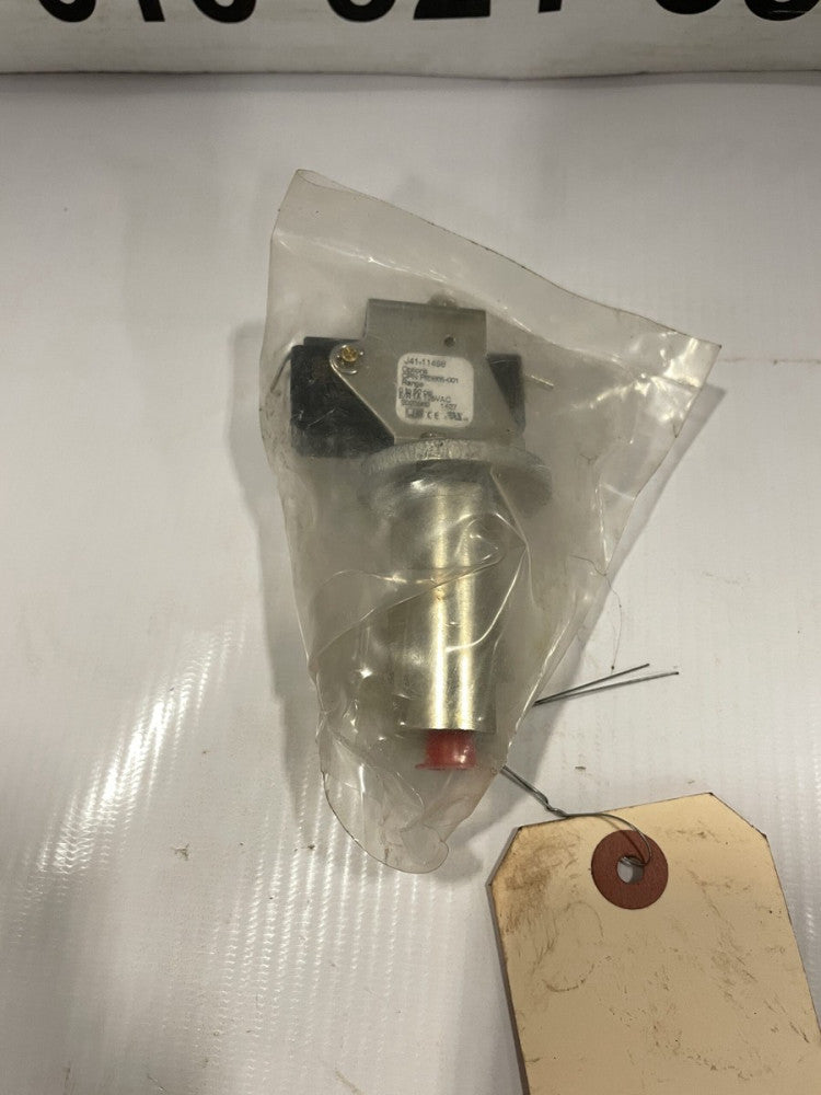 UE United Electric J41-11498 Pressure Switch 0-50psi 125VAC -NIB