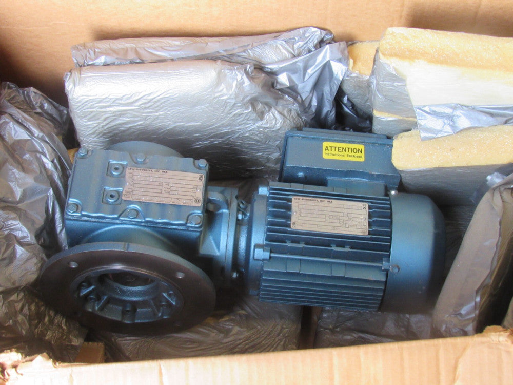 SEW EURODRIVE SAF57DT80N4 GEAR MOTOR 1HP 230/460V 25RPM 1702LB.IN. NEW IN BOX