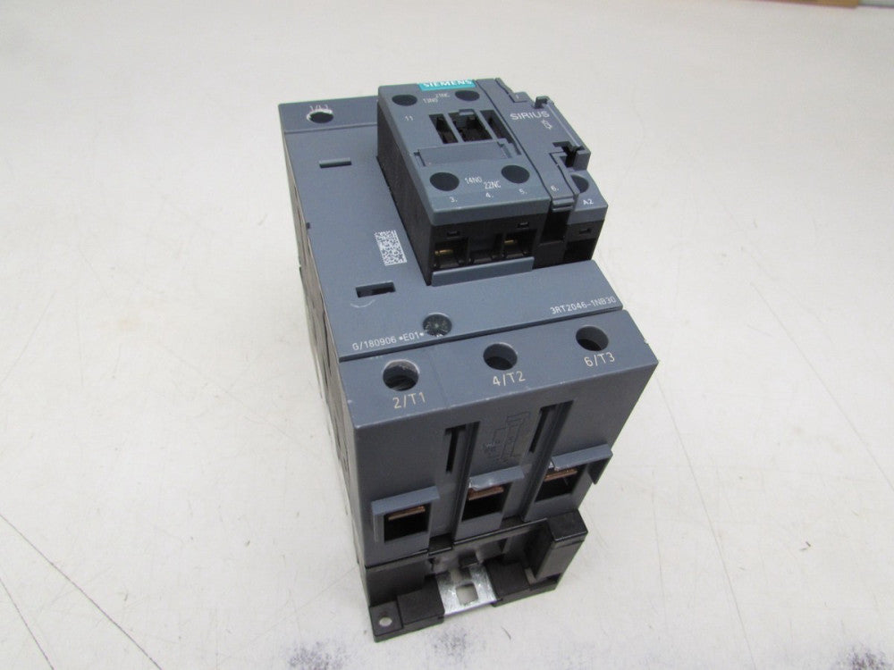1SIEMENS SIRIUS 3RT2046-1NB30 20...33VDC 50/60HZ NICE USED TAKEOUT !!M/OFFER