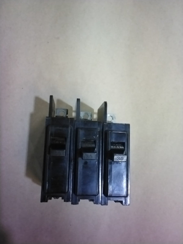 ITE BQ1-B030 (Lot Of 3)