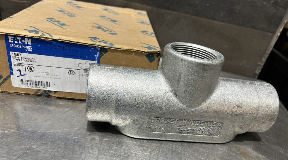 Eaton TB57 Conduit Body 1-1/2 Inch Form7 Feraloy Iron Alloy NOS SURPLUS
