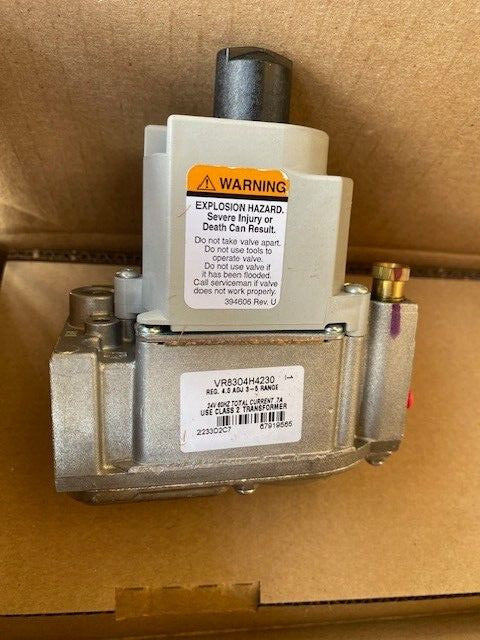 Honeywell VR8304H4230 Gas Valve,  3/4" X 3/4" Natural (NEW)