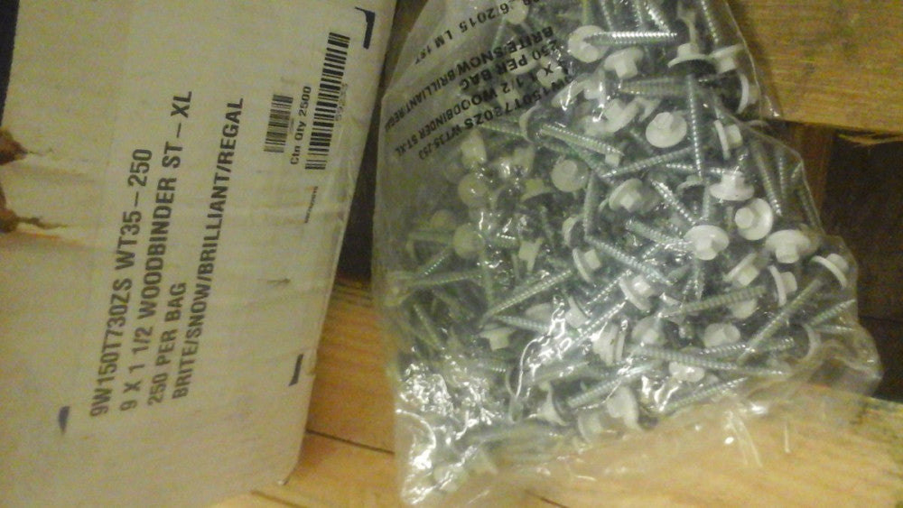 NEW WOODBINDER METAL BUILDING FASTENERS / SCREWS 9 X 1 1/2 ST - XL 250PC BAG