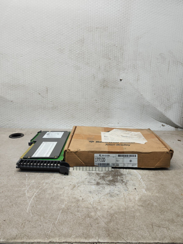 NEW IN BOX ALLEN BRADLEY ISOLATED AC OUTPUT MODULE  120VAC 1771-OD