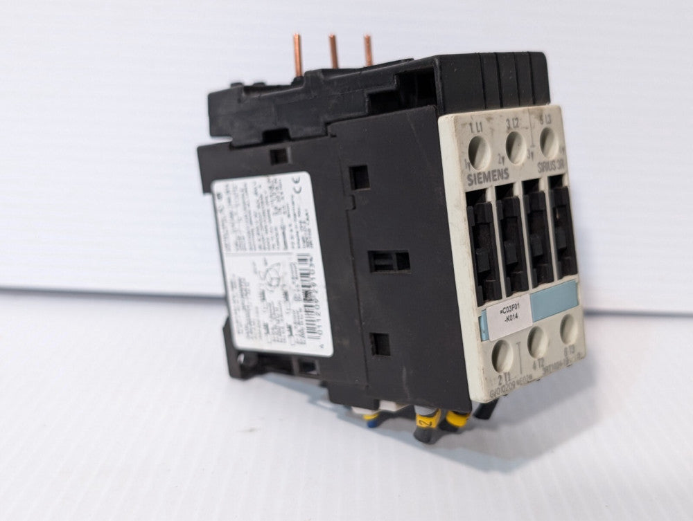 Siemens 3RT1024-1B..0 contactor, 3HP@230V, 7.5HP@460V, as pictured