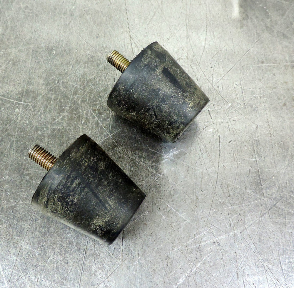 Corrosion-Resistant Vibration-Damping Rubber Mounts 1/4" Stud Lot of Two (2)