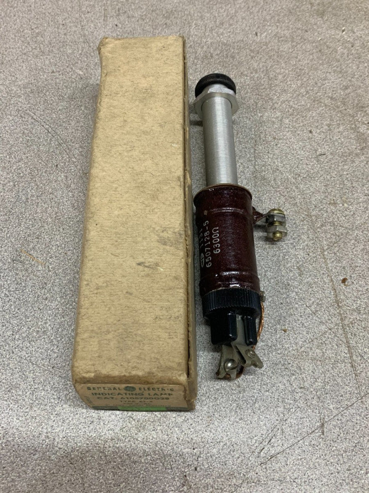 NEW IN BOX GENERAL ELECTRIC ET-5 INDICATING LAMP 6105700G28