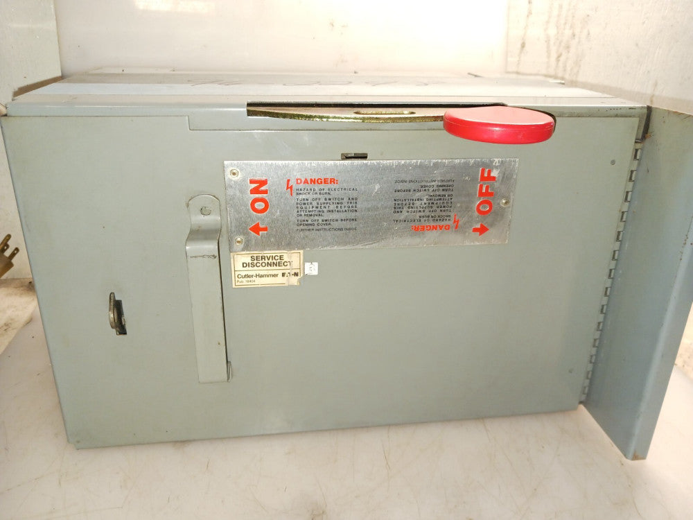 EATON CUTLER HAMMER 100 AMP FUSIBLE PANELBOARD EE SWITCH 240 VAC EES32100S