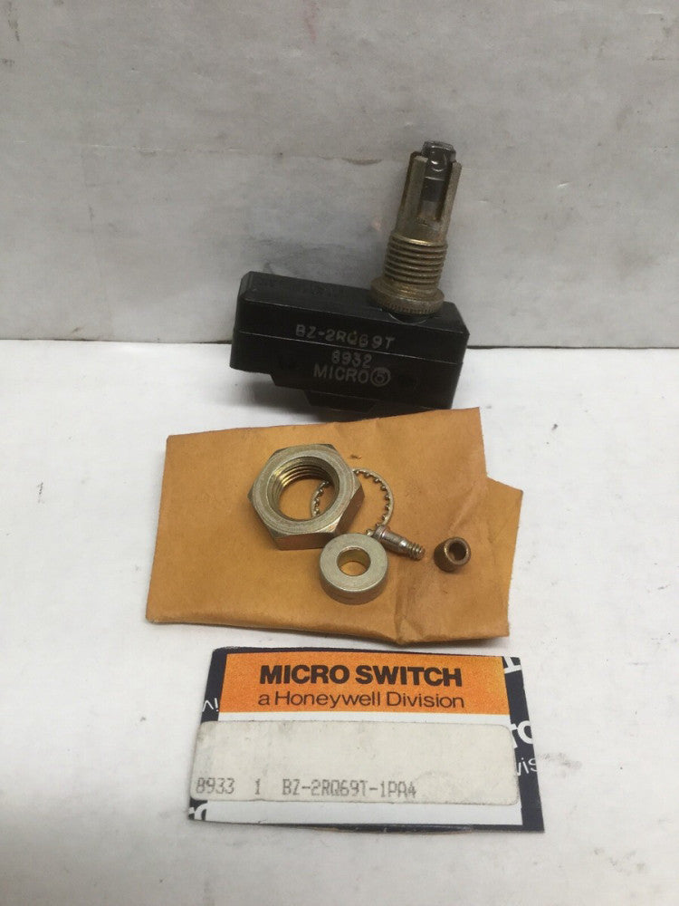 MICRONSWITCH BZ-2RQ69T-1PA4 Roller Limit Switch, 15A 125, 250 , 480 VAC