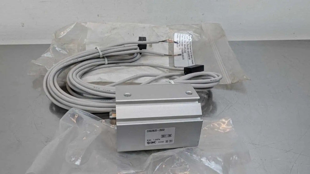 SMC CDQ2B20-25DZ-A73L Compact Cylinder