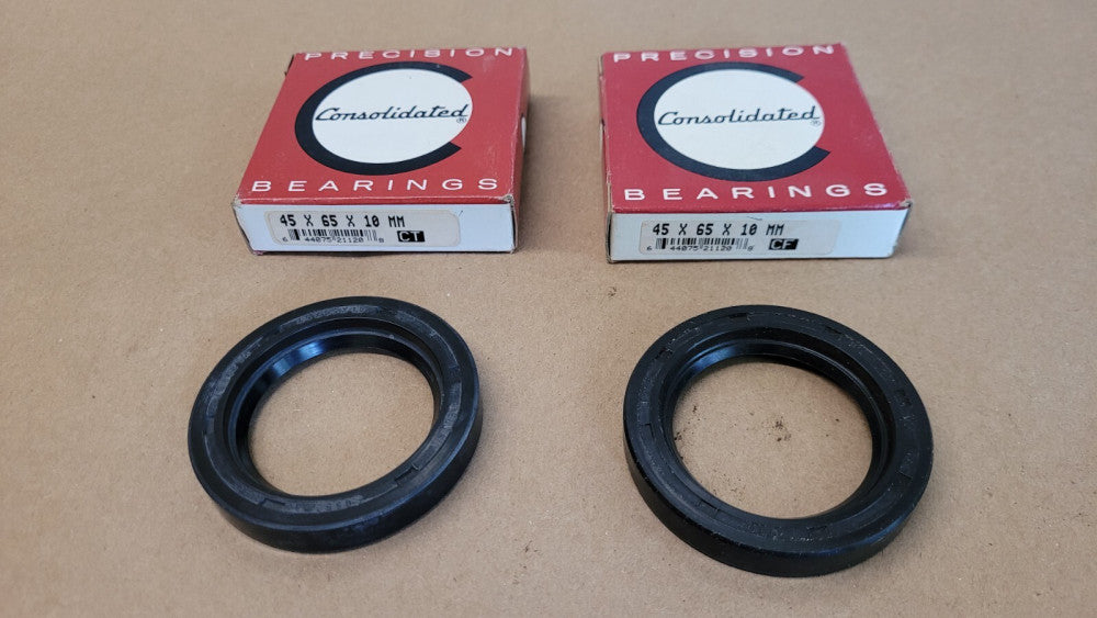 Lot Of 2 Consolidated Oil Seals 45x65x10 mm 45mm ID
