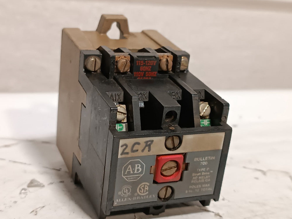 Allen Bradley 700-P200A1 Bulletin 700 Convertible Contact Control AC Relay