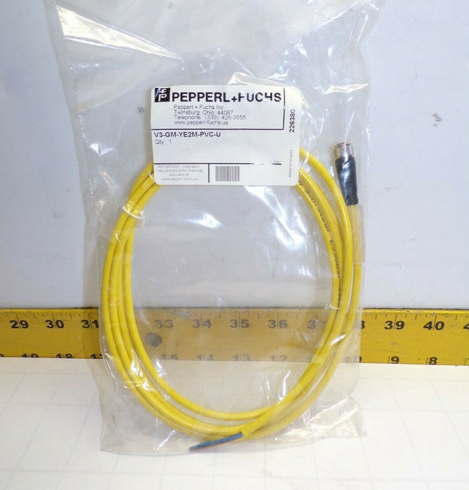 NEW PEPPERL+FUCHS 2 METER 3 PIN STRAIGHT FEMALE SENSOR CORDSET  V3-GM-YE2M-PVC-U