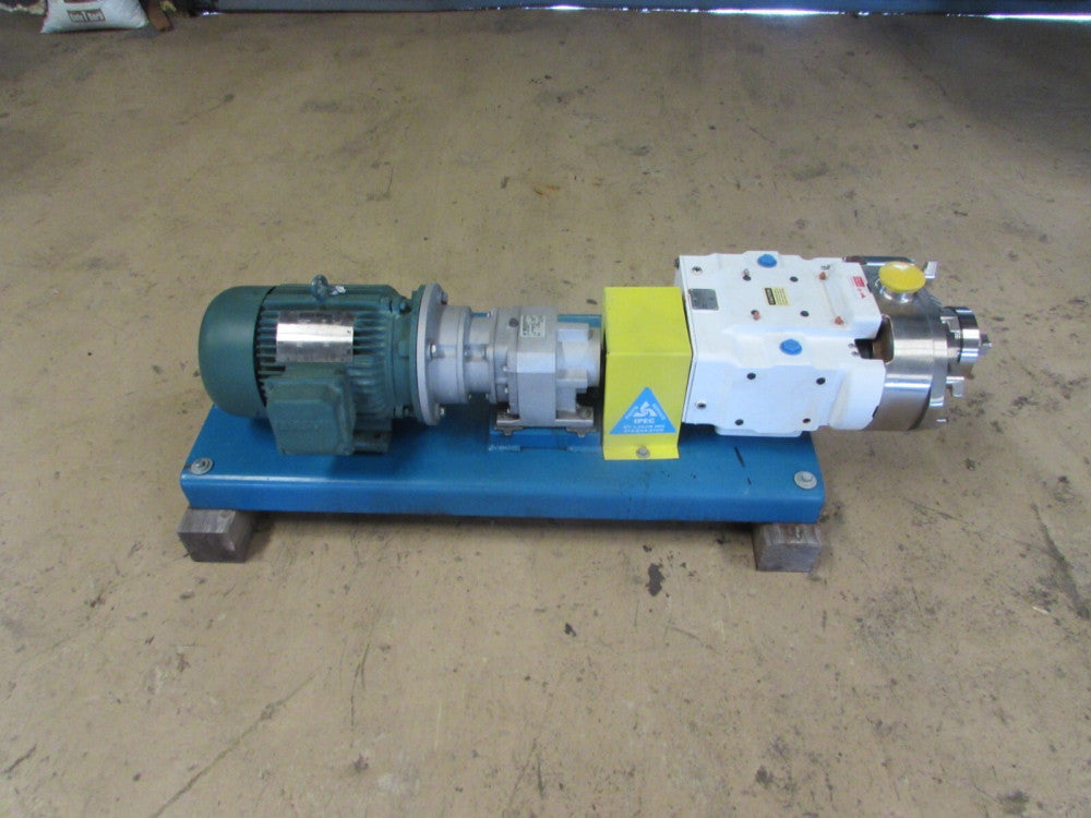WRIGHT FLOW TECHNOLOGY 0450TRA10 , 2" SANITARY PUMP, GEARBOX & 5hp MOTOR. NEW!