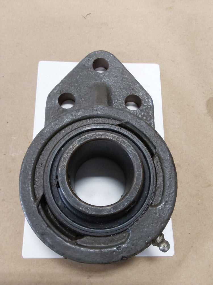 SEALMASTER FB-23C 3 BOLT OFF SET FLANGE BEARING 1-7/16" BORE CAST IRON