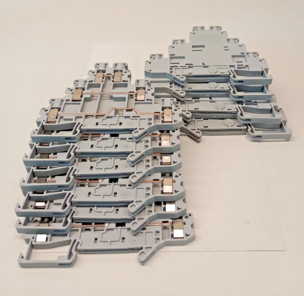 Phoenix Contact 3214259 Used Multi-Level Terminal Block UT-2,5-3L (Pack of 10)