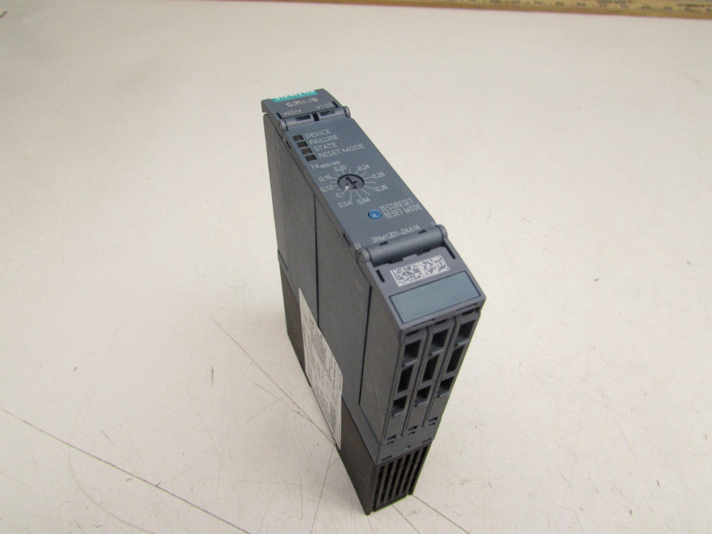 SIEMENS 3RM1201-2AA14 AC SEMICONDUCTOR MOTOR STARTER N/NIB! MAKE OFFER!
