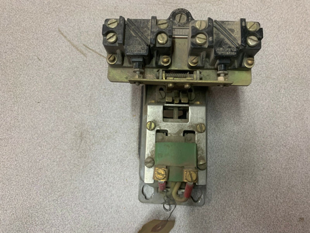USED GENERAL ELECTRIC PNEUMATIC RELAY CR2820B113AA4