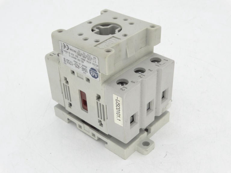 ALLEN BRADLEY 194E-A25-1753 SERIES B SWITCH - New In Box