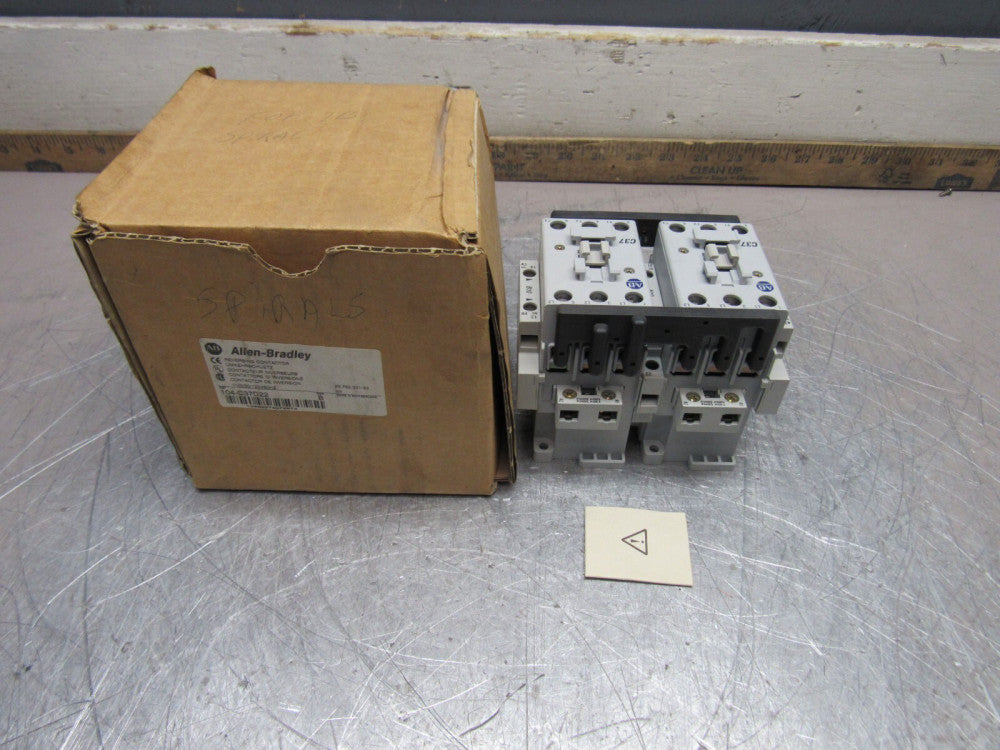 ALLEN BRADLEY 104-C37D22 SER-B REVERSING CONTACTOR 110/120V 50/60HZ NEW IN BOX !