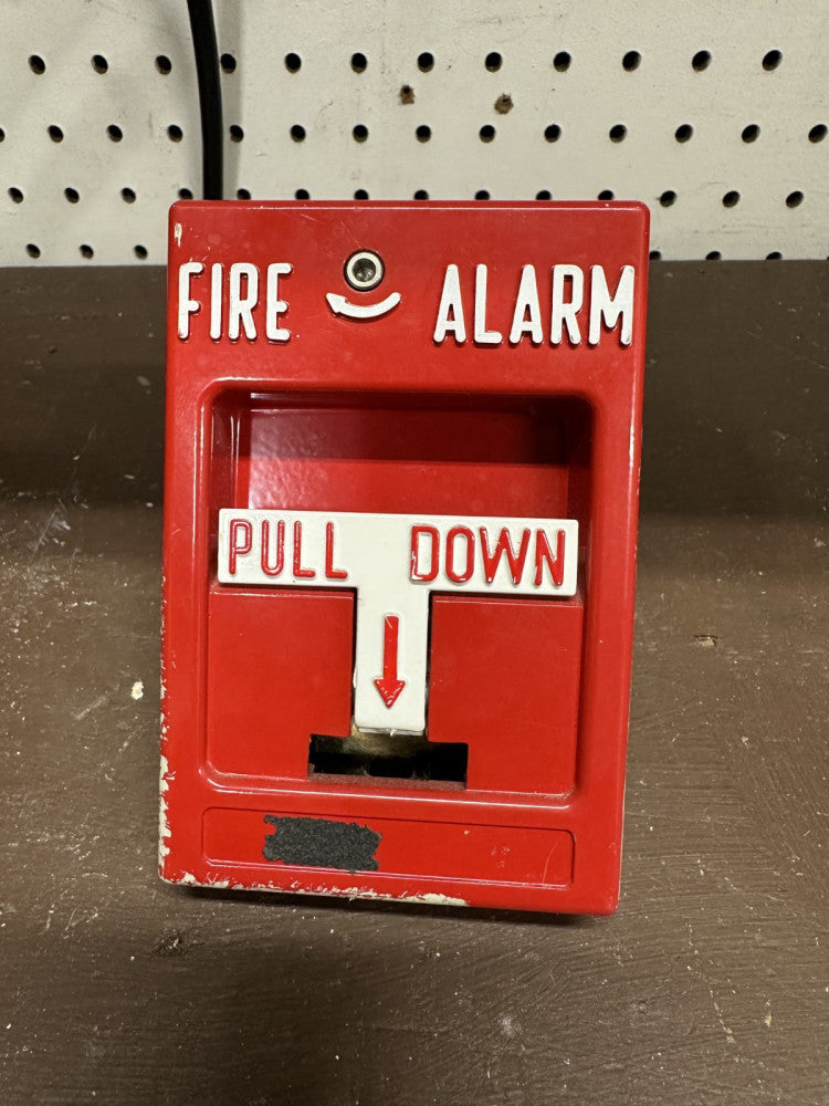 Fire Alarm Pull Station (unbranded / no key)