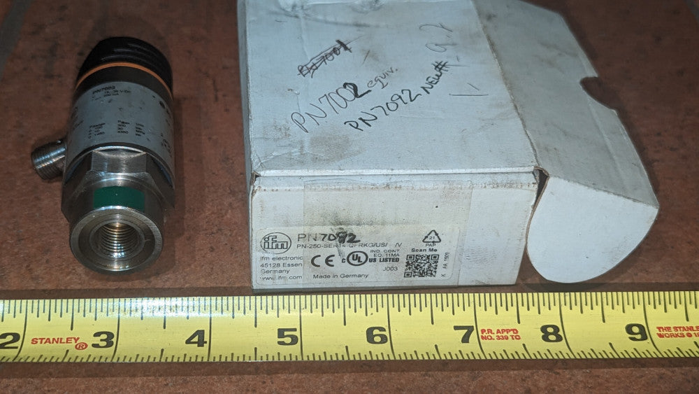 IFM PN7002 PRESSURE SWITCH