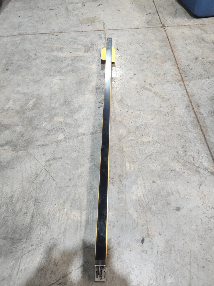 USED OMRON SAFETY LIGHT CURTIAN EMMITTER F3SN-A1087P25-D
