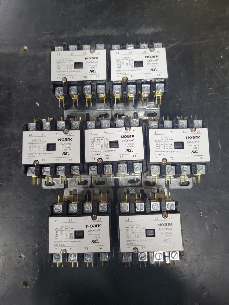 (1) NEW! NOARK CONTACTOR 40 AMP EX9CK40A40 3 POLE