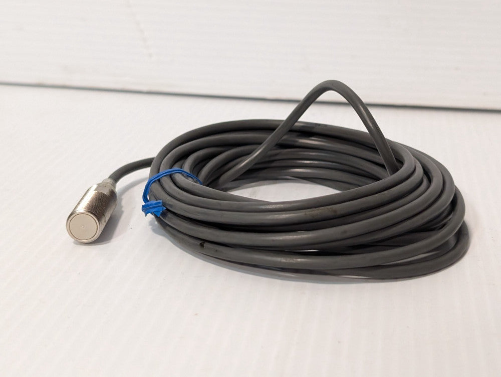 Omron E2E-X3D2-N Inductive Proximity Sensor, 3mm Range, M12x1 Thread -Free Ship