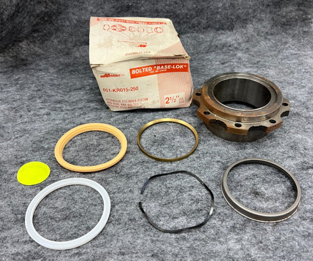 MILLER FLUID POWER 051-KR015-250 HYDRAULIC CYLINDER PISTON ROD GLAND KIT 2-1/2"