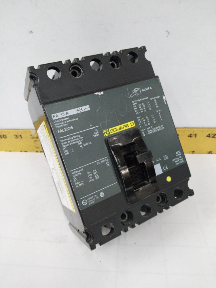 SQUARE D 15 AMP CIRCUIT BREAKER 240 VAC / 250 VDC 3 POLE  FAL32015