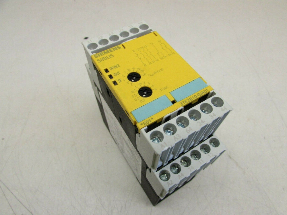 SIEMENS SIRIUS SAFETY RELAY 3TK2810-0JA01 XLNT USED TAKEOUT MAKE OFFER !!