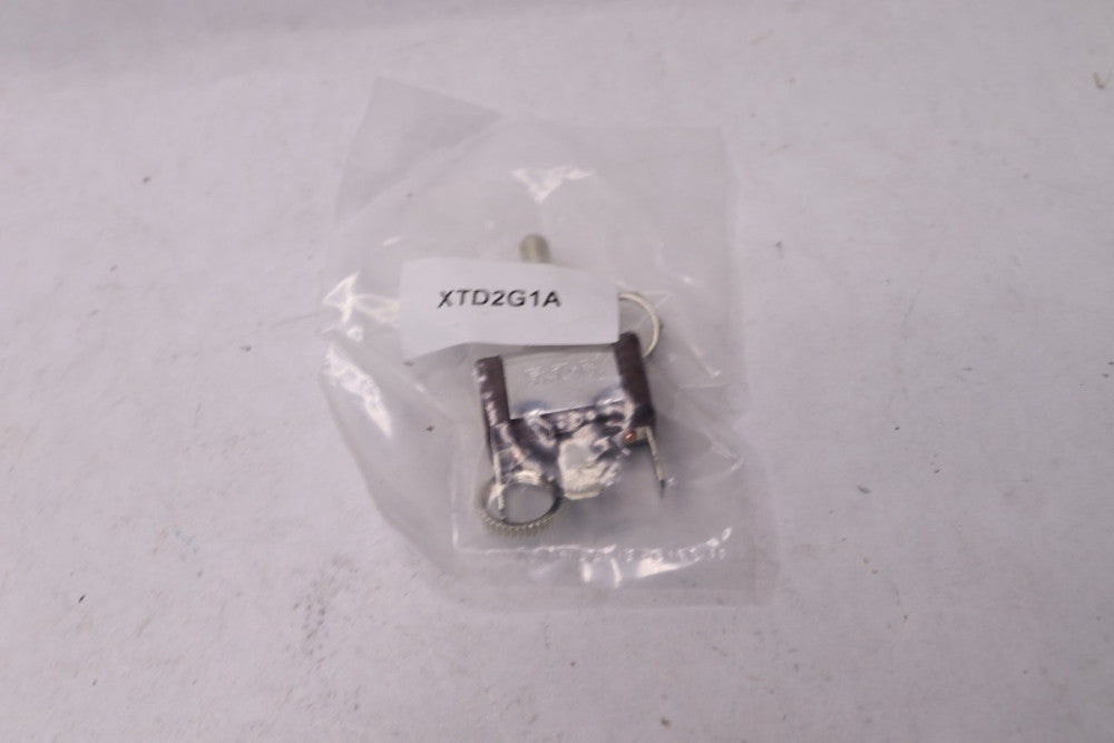 Toggle Switch 10A 277V XTD2G1A