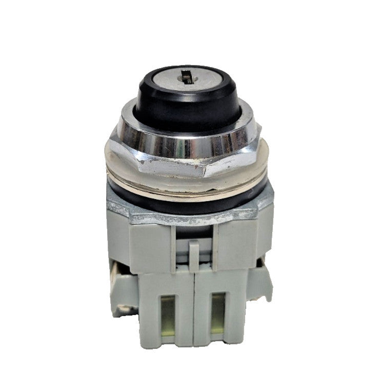 IDEC KEYED SELECTOR SWITCH ASDP5X0 600V 10A