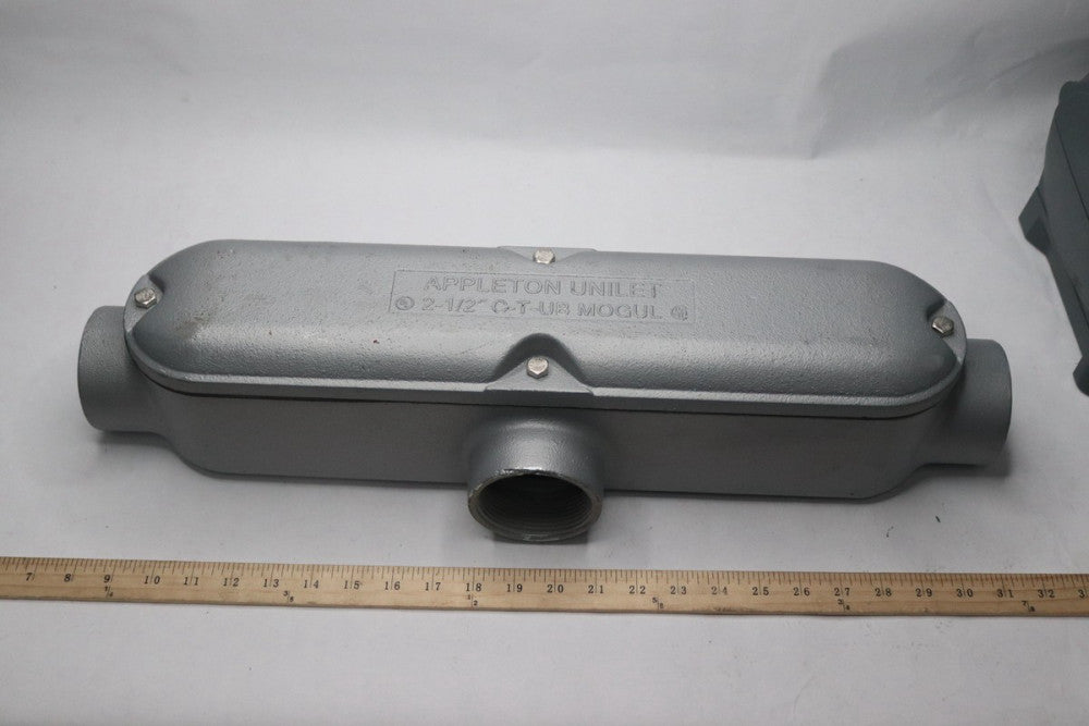 Appleton Conduit Outlet Body Type T 2-1/2" Mogul C-T-UB