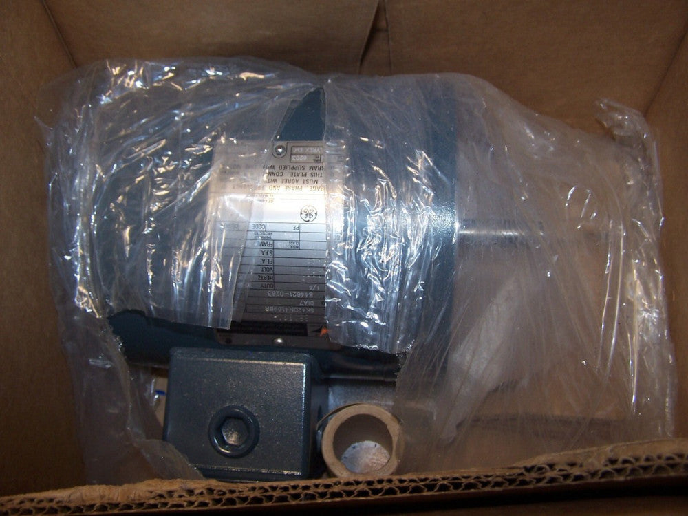NEW GE 1/6 HP AC ELECTRIC MOTOR 56CZ 460 VAC 1725 RPM TENV C-FACE 5/8" SHAFT 