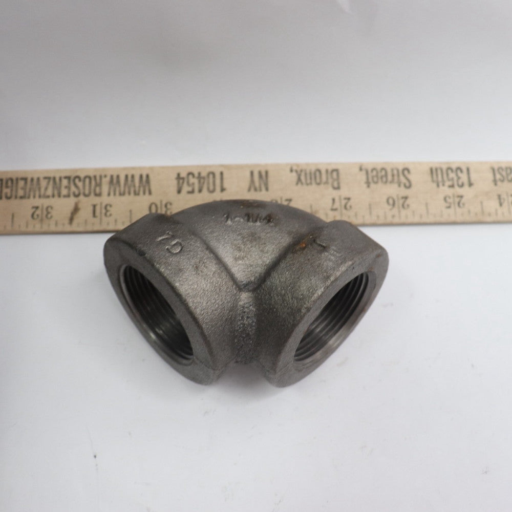 90Â° Elbow Fitting Pipe Malleable Iron Female NPT Class 300 1-1/4"