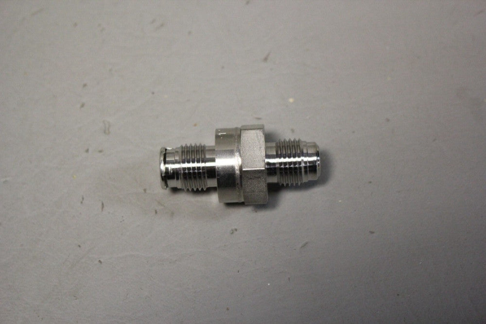 UNUSED SWAGELOK SS CHECK VALVE CW SERIES