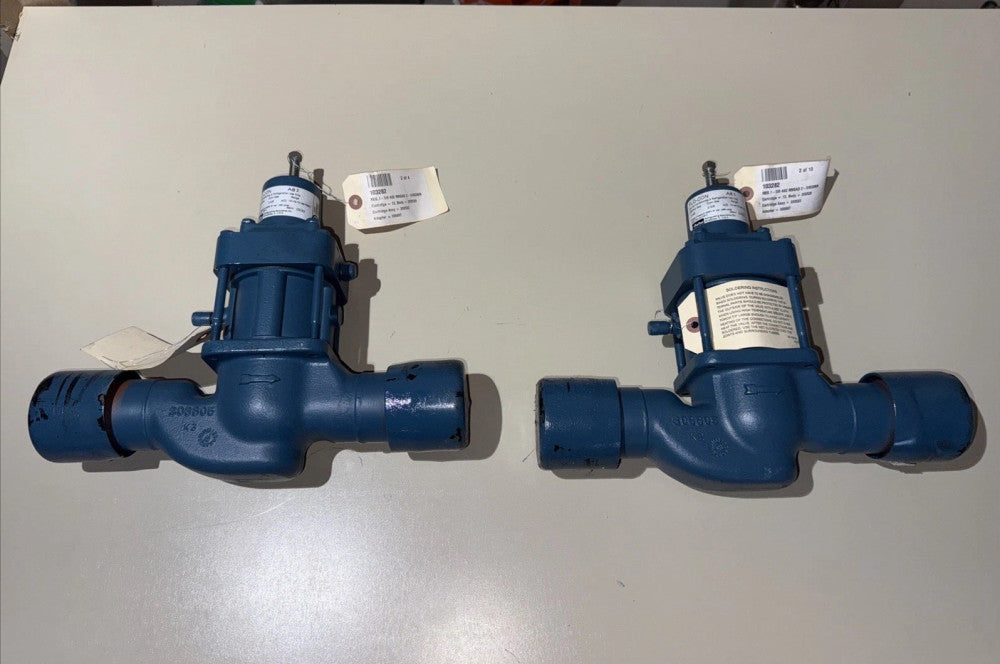 Lot Of 2 PARKER FLO-CON A82 INLET PRESSURE REGULATOR PORT SIZE 1-5/8 2-5/8 Conn
