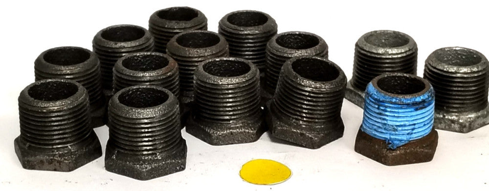 ASSORTED LOT 3/4" HEX REDUCING BISHINGS STEEL MATERIAL ***LOT OF 19****