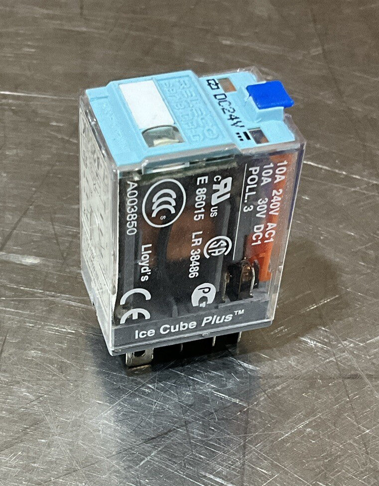 RELECO C9-E21 X, Control Relay, 120VAC, 60Hz, 8-Blade, 2-Pole, 5Amp, QR-C Series