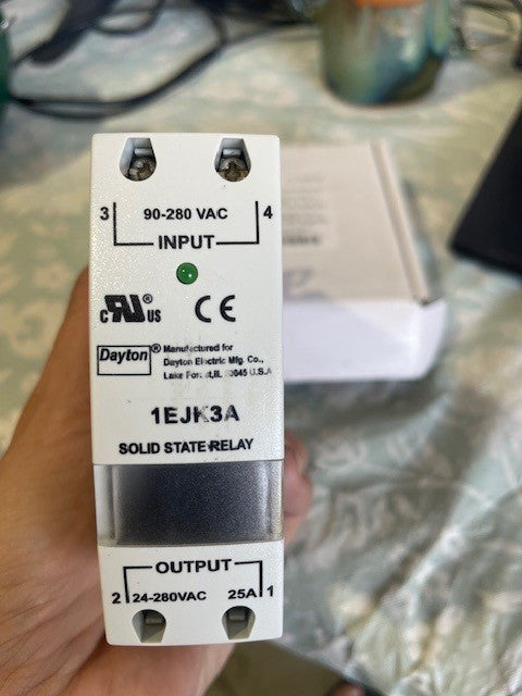 Dayton Solid State Relay SSR 90-280 VAC 24-280 VAC