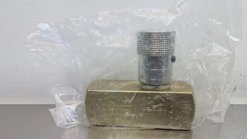 Parker F800B-11GM Flow Control Valve 1/2" FNPT 2000 PSI