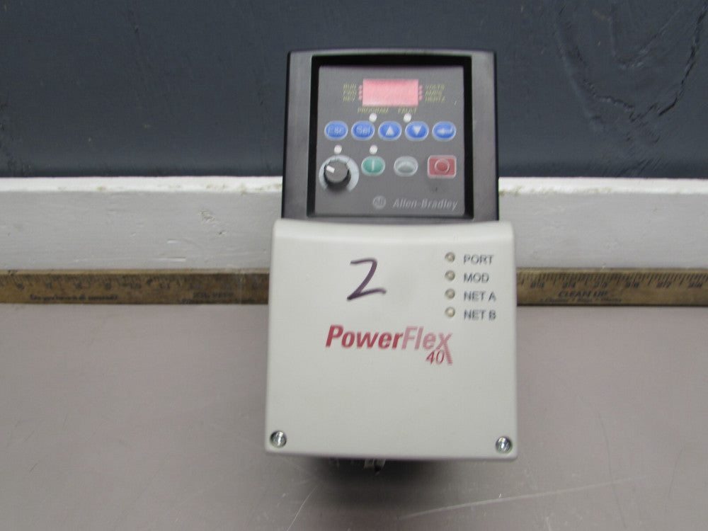 ALLEN BRADLEY 22B-D2P3N104 ,PowerFlex 40 ,1 hp ,w/22-COMM-E ETHERNET MAKE OFFER!