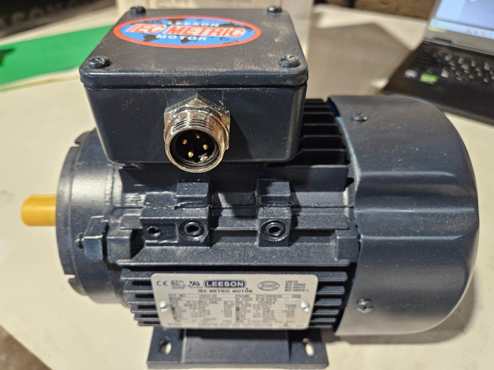 LEESON IEC METRIC MOTOR 192037.00 .50 HP