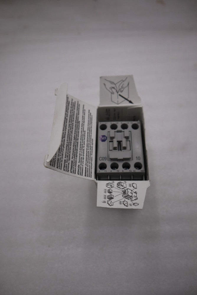 NEW ALLEN BRADLEY 100-C09KD10 /A CONTACTOR 110V 50/60HZ STOCK H679A