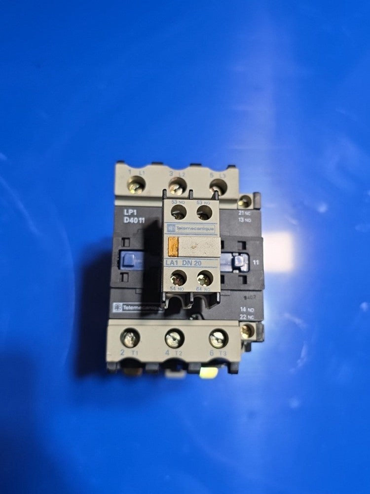 TELEMECANIQUE LP1 D4011 CONTACTOR 60A 600VAC 24VDC,