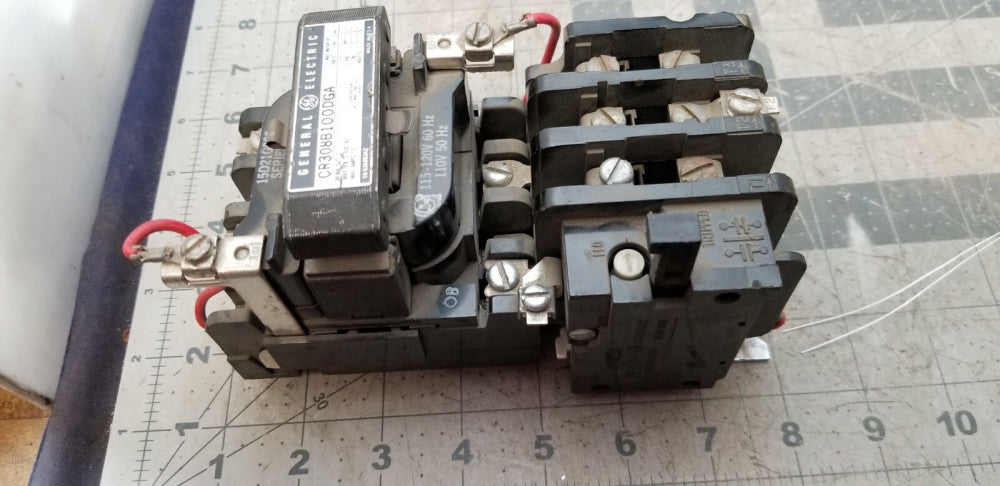 GENERAL ELECTRIC  SIZE 1 MOTOR STARTER CR308B100DGA TESTED WORKING PULL [Z3S5#1