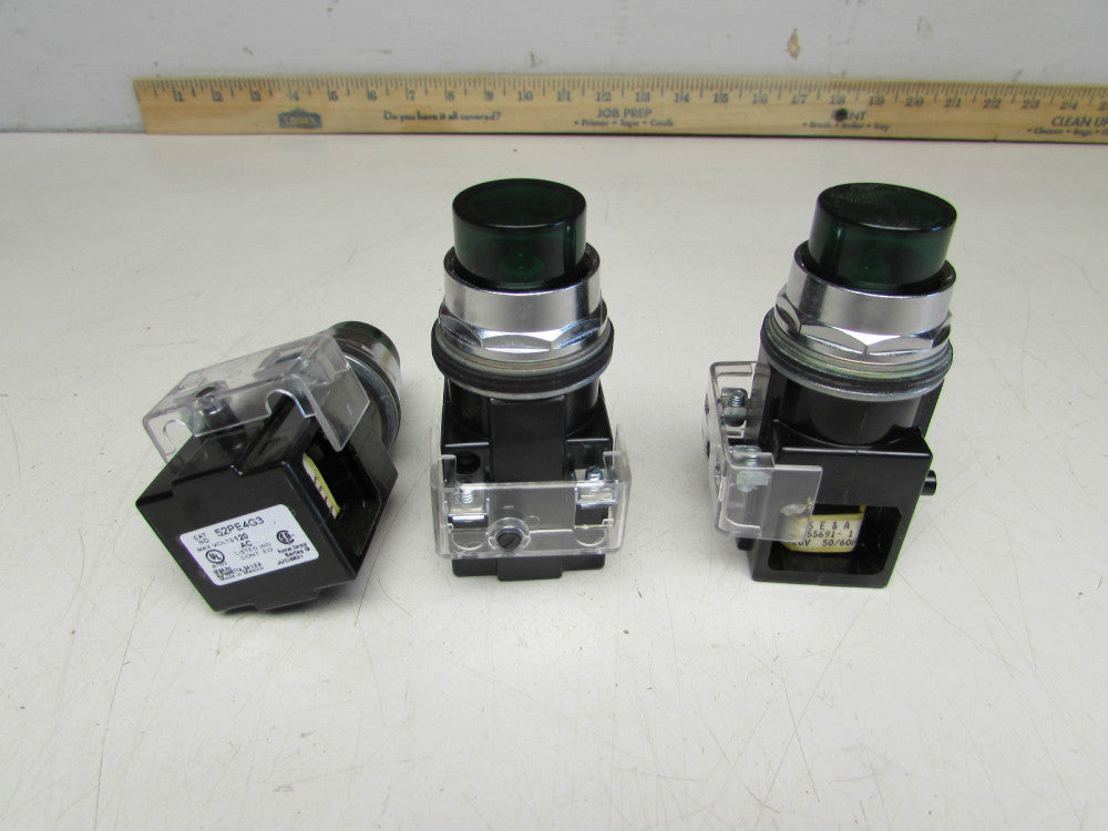 LOT of 3 -SIEMENS 52PE4G3 OILTIGHT PILOT LIGHT 120 VAC GREEN  N/NIB! MAKE OFFER!